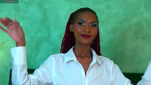Snapshot of izzie_sugar chatting on 17, 10, 2025 Sugar Babe online show from 17, 10, 2025