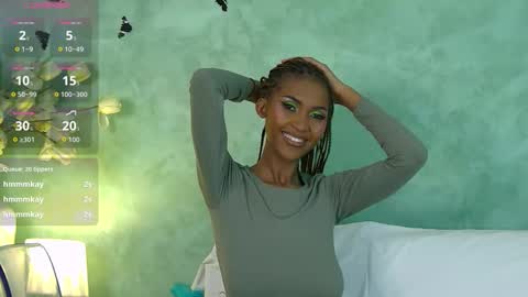 Snapshot of izzie_sugar chatting on 30, 10, 2025 Sugar Babe online show from 30, 10, 2025