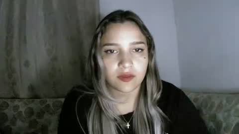 izzy_32 online show from 9, 3, 2026