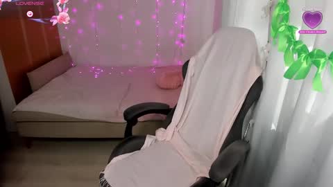 Snapshot of izzyholly chatting on 2, 5, 2026 K A T E I have great pvt hot shows with dildos shows in pantyhose I love to squirt fabulously online show from 2, 5, 2026