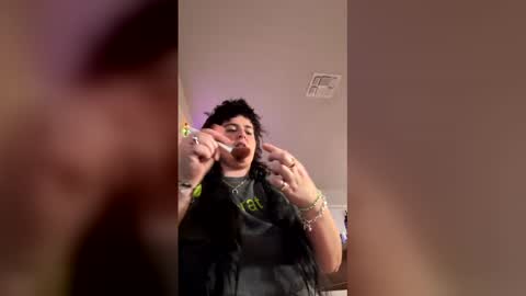 izzyishottttt online show from 23, 2, 2026