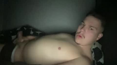 Snapshot of j2198765 chatting on 13, 11, 2025 Juuso online show from 13, 11, 2025