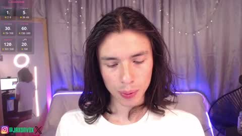 Snapshot of j_a_x_x_x_o_n chatting on 4, 7, 2026 Hey im Jaxxxon check my info online show from 4, 7, 2026