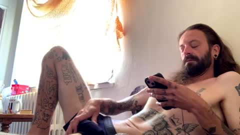 Snapshot of j_boogie_mane chatting on 5, 10, 2025 j boogie online show from 5, 10, 2025