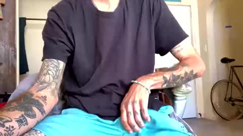 Snapshot of j_boogie_mane chatting on 12, 10, 2025 j boogie online show from 12, 10, 2025