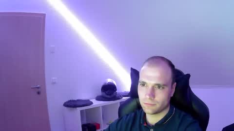 here4y online show from 24, 3, 2026