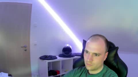 here4y online show from 14, 4, 2026