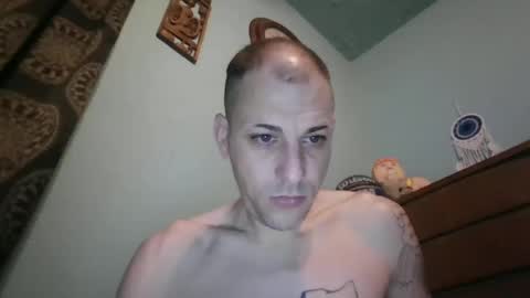 Snapshot of j_lion85 chatting on 28, 10, 2025 j_lion85 online show from 28, 10, 2025