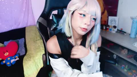 jade 18  online show from 28, 2, 2026