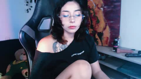 Snapshot of jaadee18 chatting on 12, 5, 2026 jade 18 online show from 12, 5, 2026