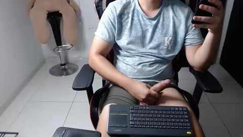 Snapshot of jack_boy_cum chatting on 15, 10, 2025 Jack online show from 15, 10, 2025