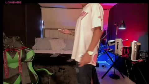 Snapshot of jack_castell chatting on 19, 4, 2026 JACK CASTELL online show from 19, 4, 2026