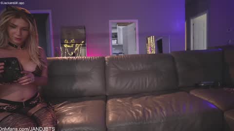 Snapshot of jackandjill chatting on 28, 9, 2025 JackJill online show from 28, 9, 2025