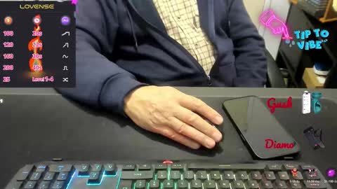 Snapshot of jackbrgs chatting on 25, 11, 2025 J-Mitchel online show from 25, 11, 2025