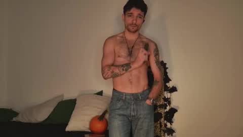 Snapshot of jackdesfeux chatting on 8, 10, 2025 Jack  online show from 8, 10, 2025