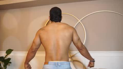 Jackson Bell online show from 4, 11, 2025