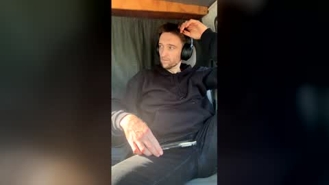 Snapshot of jacksonbutts chatting on 20, 5, 2026 jacksonbutts online show from 20, 5, 2026