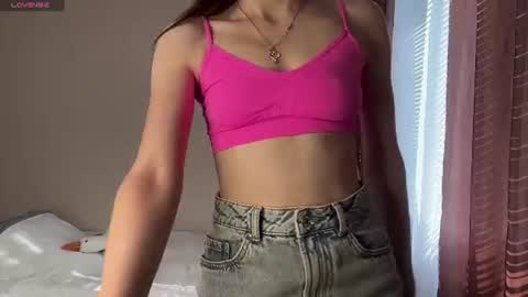 Snapshot of jaclynmalcolm chatting on 17, 6, 2026 Lillian online show from 17, 6, 2026