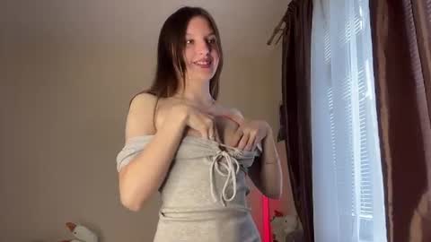 Snapshot of jaclynmalcolm chatting on 25, 6, 2026 Lillian online show from 25, 6, 2026