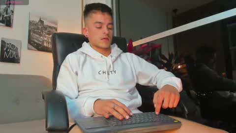 Snapshot of jacobstones_ chatting on 9, 2, 2025 JACOB STONES online show from 9, 2, 2025