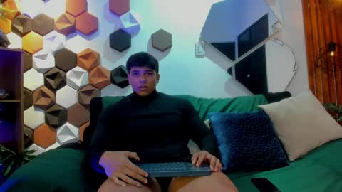 Jacob Stonne online show from 31, 3, 2026