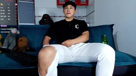 Snapshot of jacques_cardiet chatting on 4, 2, 2026 jacobo online show from 4, 2, 2026