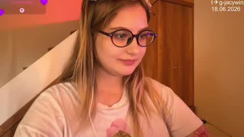 Snapshot of jacywinslat chatting on 18, 6, 2026 jacywinslat online show from 18, 6, 2026