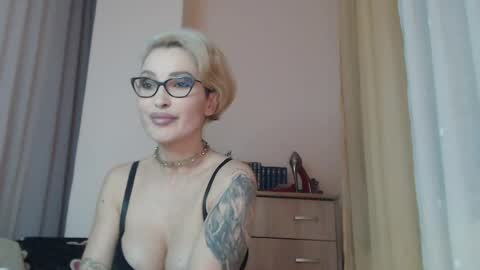 Snapshot of jadapink___ chatting on 30, 5, 2026 Jada online show from 30, 5, 2026
