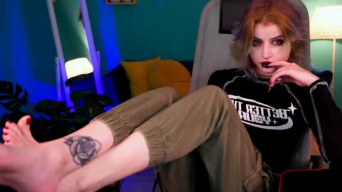 Snapshot of jade_castle chatting on 7, 2, 2025 jade_castle online show from 7, 2, 2025