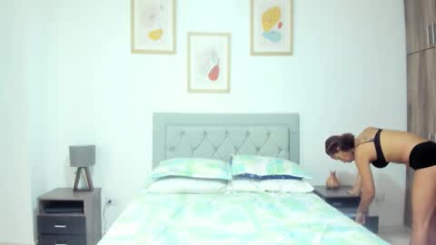 Jade smile online show from 17, 2, 2026