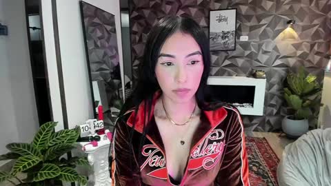 Snapshot of jade_porn chatting on 25, 1, 2025 Jade  independent model online show from 25, 1, 2025