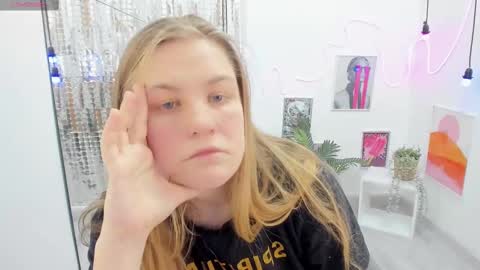 Jade online show from 21, 2, 2025