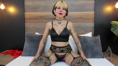 Snapshot of jade_spinters chatting on 25, 5, 2026 J A D E online show from 25, 5, 2026