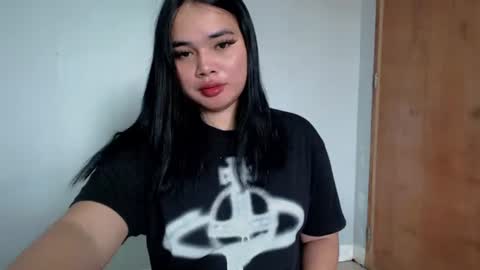 Snapshot of jade_suck chatting on 19, 5, 2026 jade_suck online show from 19, 5, 2026