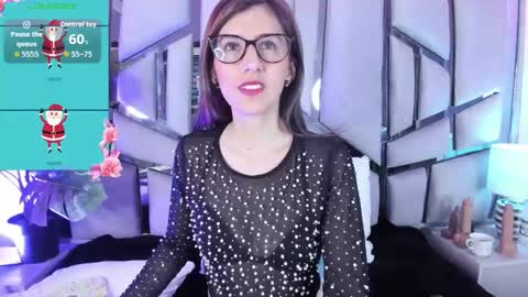 jade white  online show from 15, 12, 2025