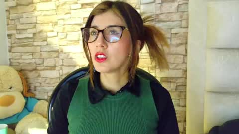 Snapshot of jade_white_ chatting on 29, 5, 2026 jade white online show from 29, 5, 2026