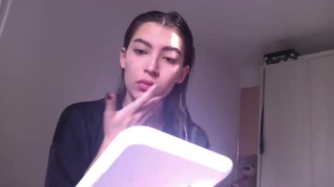 Snapshot of jade_ws chatting on 7, 6, 2026 Jade online show from 7, 6, 2026