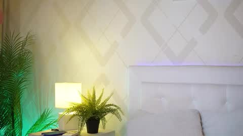  Jade  online show from 15, 12, 2025