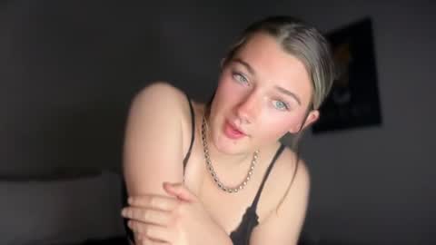 Snapshot of jadejamessecret chatting on 28, 6, 2026 Jade james online show from 28, 6, 2026