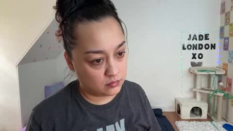 Snapshot of jadelondonxo chatting on 27, 2, 2025 Jade online show from 27, 2, 2025