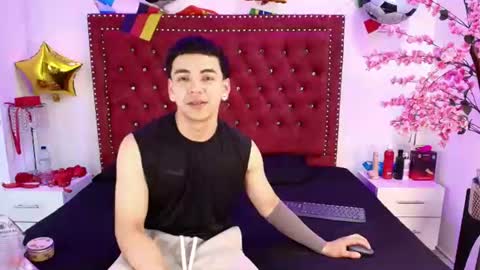 Snapshot of jaden_and_sofia chatting on 18, 7, 2026 Jaden and Sofia online show from 18, 7, 2026