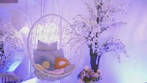 Jade Summer online show from 27, 9, 2025