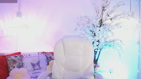 Jade Summer online show from 15, 12, 2025