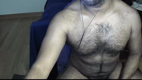 Snapshot of jag60053 chatting on 5, 1, 2025 jag60053 online show from 5, 1, 2025