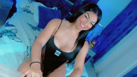 Snapshot of jairodaniel1883 chatting on 21, 5, 2026 KAMILA D LOS ANGELES online show from 21, 5, 2026