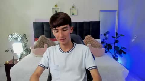 Snapshot of jake_evanss_ chatting on 11, 5, 2026 JAKE online show from 11, 5, 2026