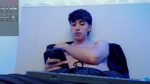 jake_tripp online show from 28, 11, 2025