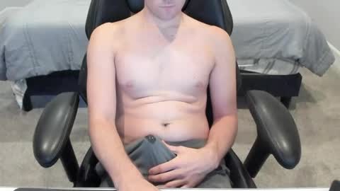 jakesnake442 online show from 12, 4, 2026