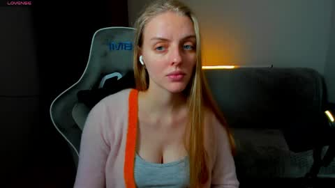 Snapshot of jam_cream chatting on 13, 4, 2026 Sofia online show from 13, 4, 2026