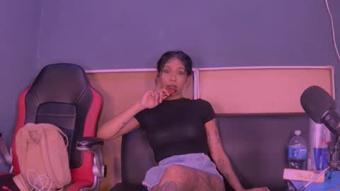 Snapshot of jamaicanbabex chatting on 31, 12, 2024 jamaicanbabex online show from 31, 12, 2024